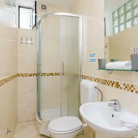 Franceska Apartament *